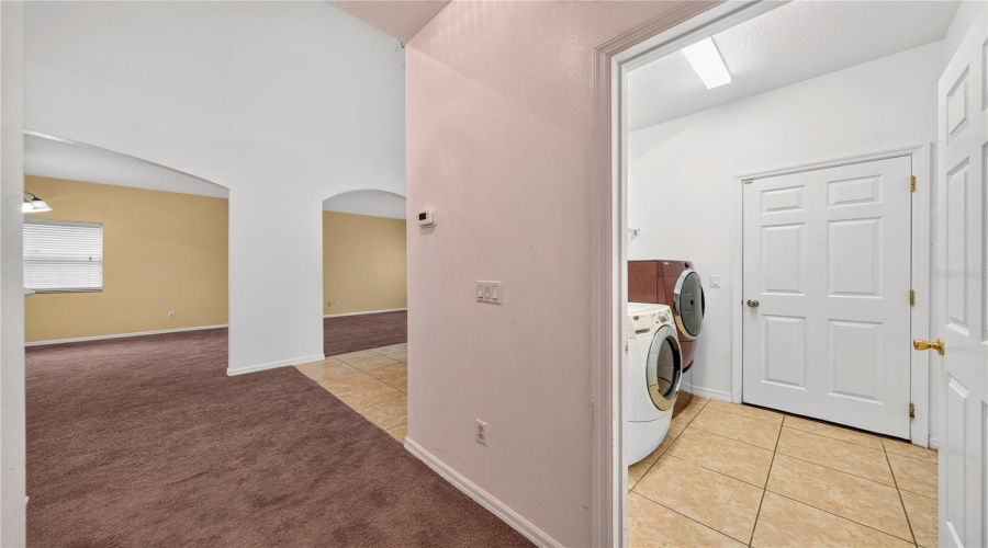 Kissimmee, Florida 34746, 4 Bedroom Bedrooms, ,2 Bathroombathrooms,Residential,For Sale,Sweetspire Cir,0,Mfro6448290
