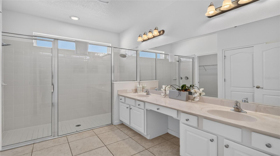Ensuite Bathroom With Double Sinks
