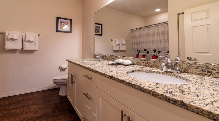 Kissimmee, Florida 34747, 3 Bedroom Bedrooms, ,2 Bathroombathrooms,Residential,For Sale,Shine,0,Mfro6447891