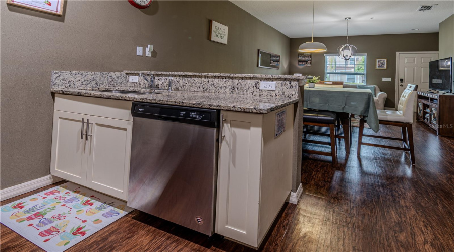 Kissimmee, Florida 34747, 3 Bedroom Bedrooms, ,2 Bathroombathrooms,Residential,For Sale,Shine,0,Mfro6447891