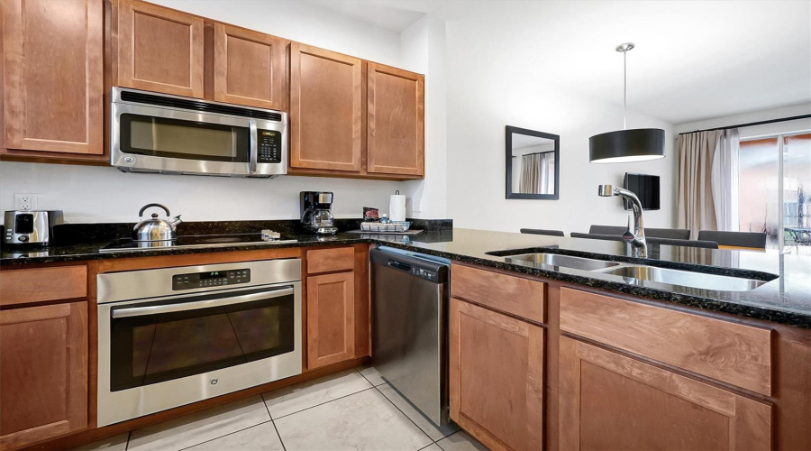 Kissimmee, Florida 34746, 2 Bedroom Bedrooms, ,2 Bathroombathrooms,Residential,For Sale,Roadster,0,Mfro6448098
