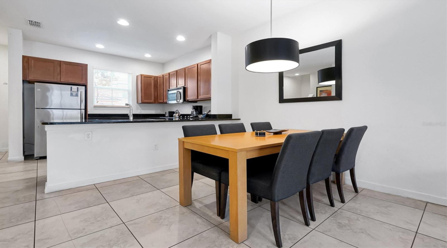Kissimmee, Florida 34746, 2 Bedroom Bedrooms, ,2 Bathroombathrooms,Residential,For Sale,Roadster,0,Mfro6448098