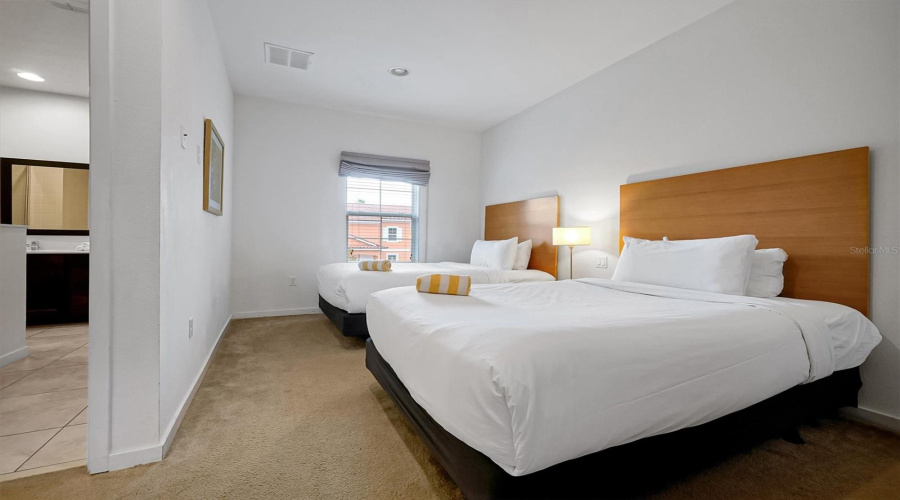 Kissimmee, Florida 34746, 2 Bedroom Bedrooms, ,2 Bathroombathrooms,Residential,For Sale,Roadster,0,Mfro6448098