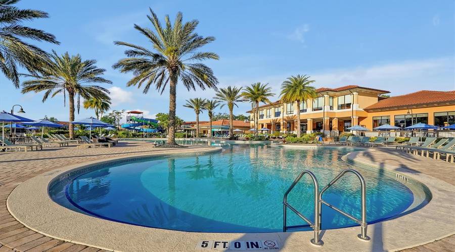 Kissimmee, Florida 34746, 2 Bedroom Bedrooms, ,2 Bathroombathrooms,Residential,For Sale,Roadster,0,Mfro6448098