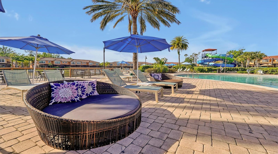 Kissimmee, Florida 34746, 2 Bedroom Bedrooms, ,2 Bathroombathrooms,Residential,For Sale,Roadster,0,Mfro6448098