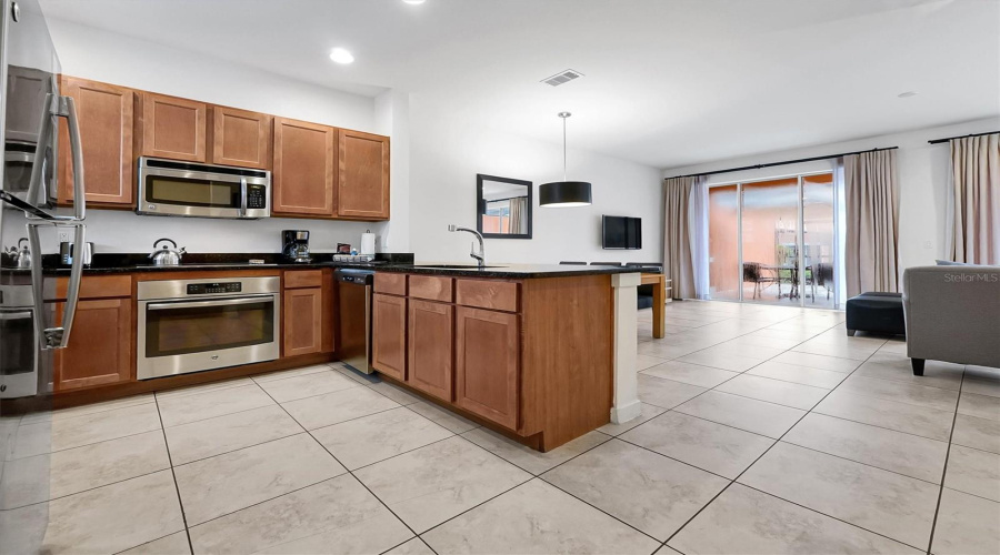Kissimmee, Florida 34746, 2 Bedroom Bedrooms, ,2 Bathroombathrooms,Residential,For Sale,Roadster,0,Mfro6448098