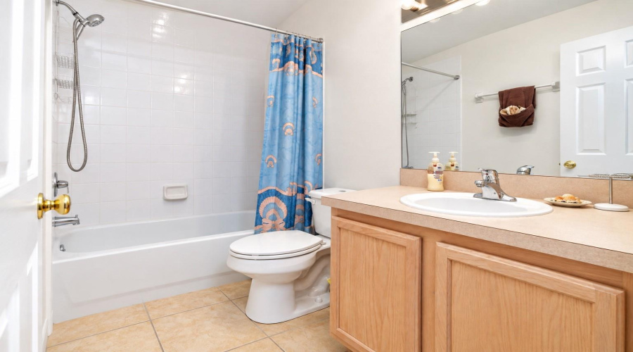Davenport, Florida 33837, 4 Bedroom Bedrooms, ,3 Bathroombathrooms,Residential,For Sale,Wildflower,0,Mfrs5158588