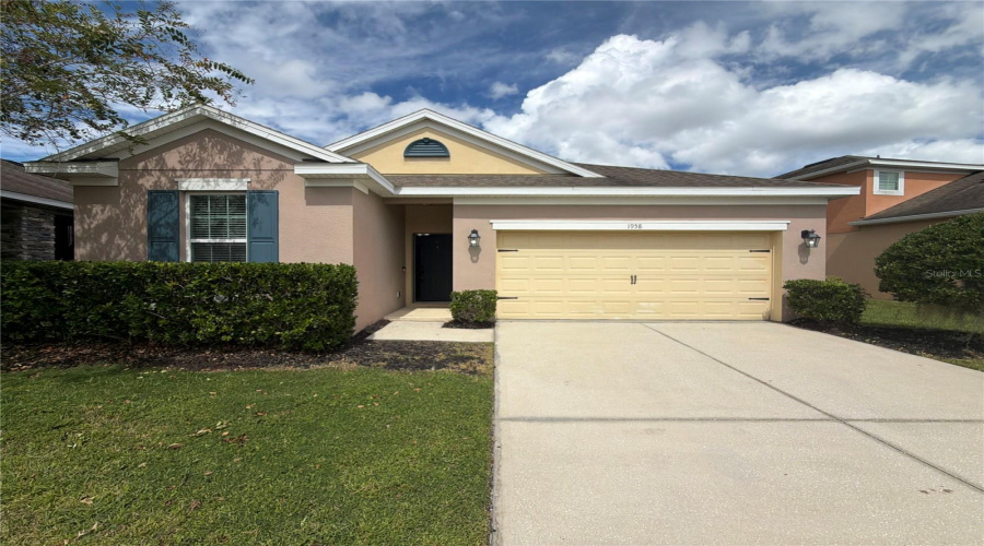 Kissimmee, Florida 34746, 3 Bedroom Bedrooms, ,2 Bathroombathrooms,Residential,For Sale,Commander,0,Mfro6448694