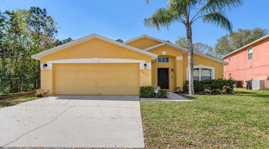 Davenport, Florida 33896, 5 Bedroom Bedrooms, ,3 Bathroombathrooms,Residential,For Sale,Sandy Ridge,0,Mfrl4965316