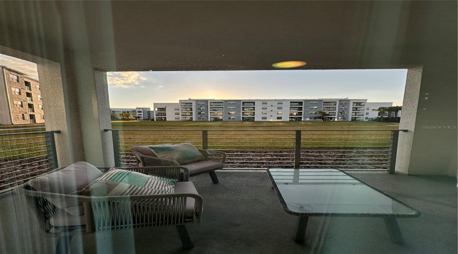 Kissimmee, Florida 34746, 2 Bedroom Bedrooms, ,2 Bathroombathrooms,Residential,For Sale,Paradox,0,Mfrs5119574