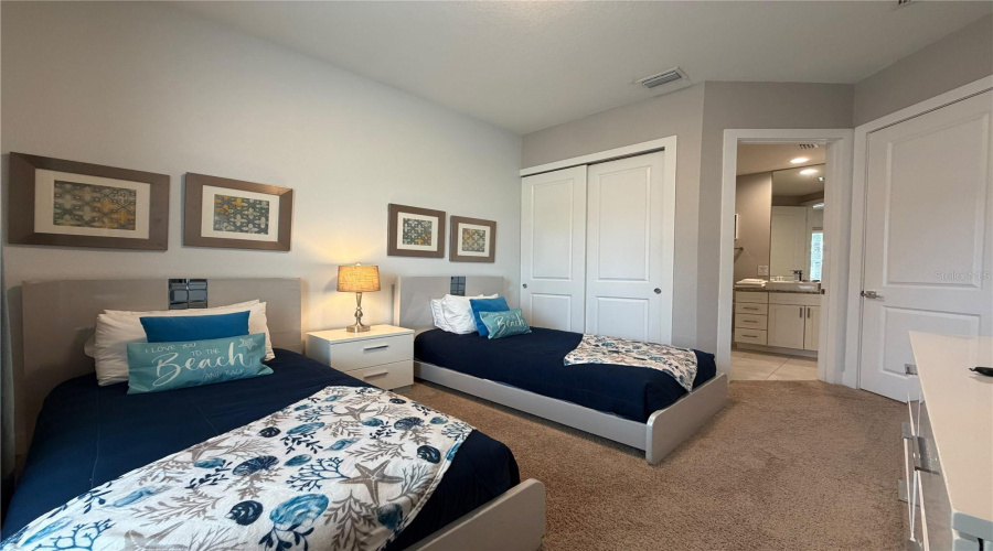 Kissimmee, Florida 34747, 5 Bedroom Bedrooms, ,6 Bathroombathrooms,Residential,For Sale,Sunville,0,Mfro6445443
