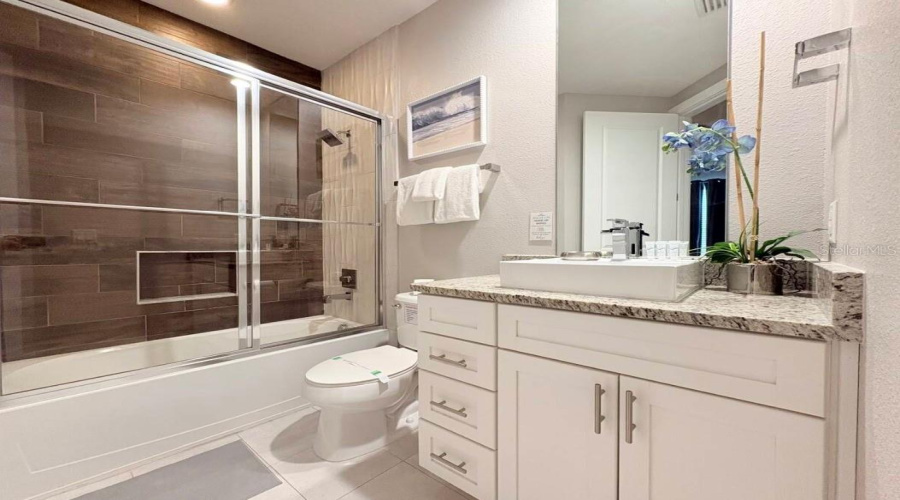 Kissimmee, Florida 34747, 5 Bedroom Bedrooms, ,6 Bathroombathrooms,Residential,For Sale,Sunville,0,Mfro6445443