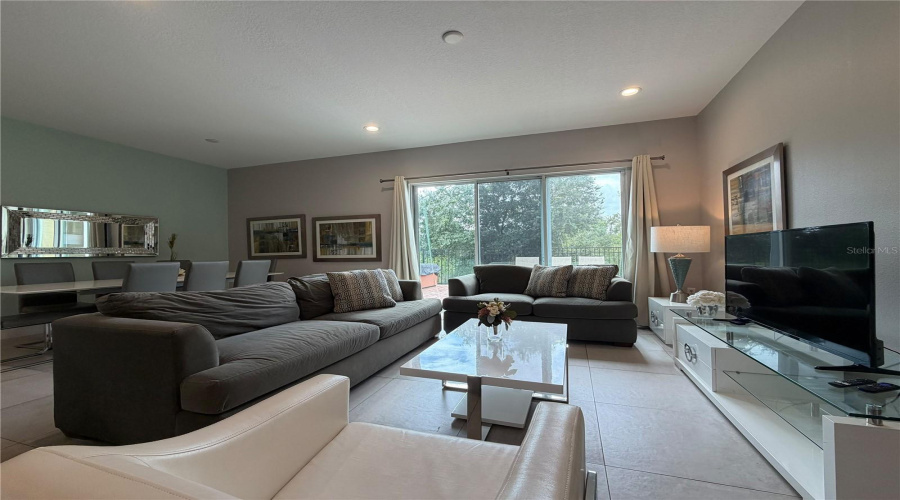 Kissimmee, Florida 34747, 5 Bedroom Bedrooms, ,6 Bathroombathrooms,Residential,For Sale,Sunville,0,Mfro6445443