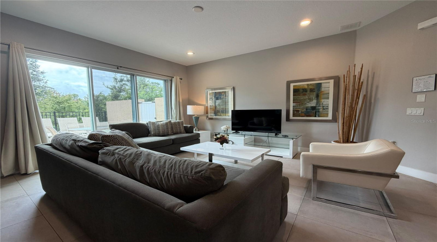 Kissimmee, Florida 34747, 5 Bedroom Bedrooms, ,6 Bathroombathrooms,Residential,For Sale,Sunville,0,Mfro6445443