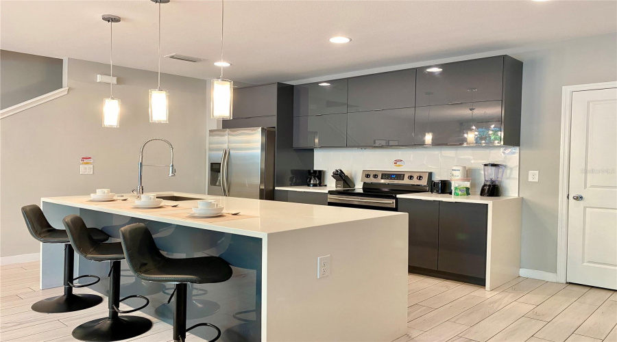 Kissimmee, Florida 34746, 4 Bedroom Bedrooms, ,3 Bathroombathrooms,Residential,For Sale,Le Reve,0,Mfro6448857