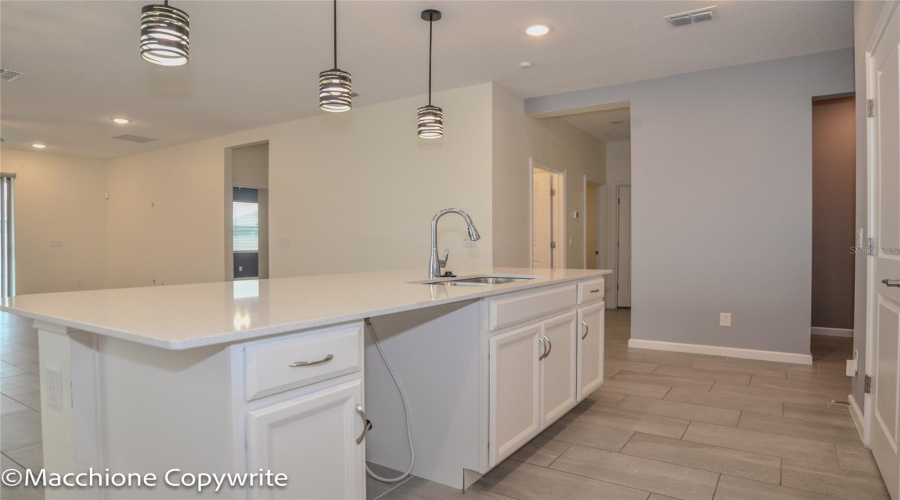 Davenport, Florida 33837, 3 Bedroom Bedrooms, ,2 Bathroombathrooms,Residential,For Sale,Fortuna,0,Mfrl4965645