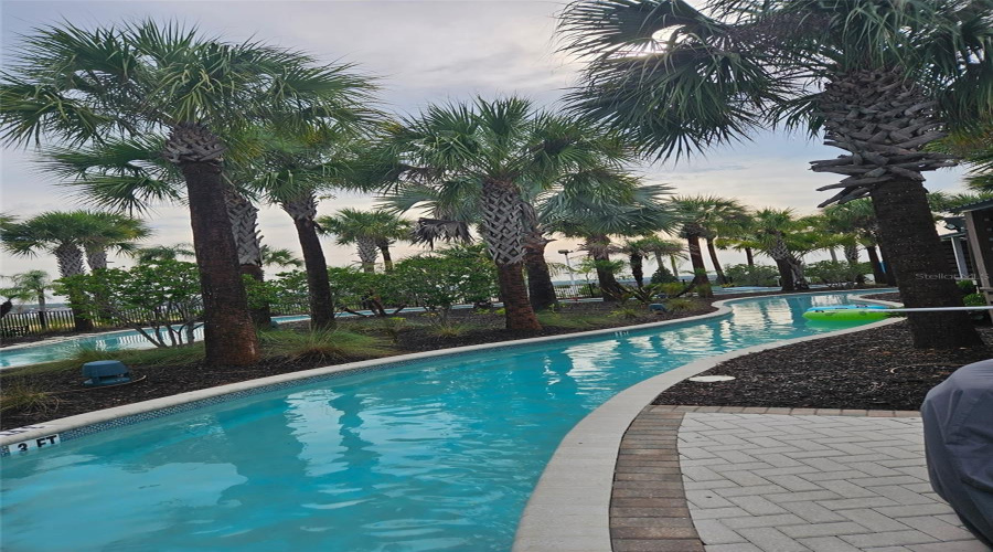 Davenport, Florida 33897, 6 Bedroom Bedrooms, ,4 Bathroombathrooms,Residential,For Sale,Lilac,0,Mfro6448589