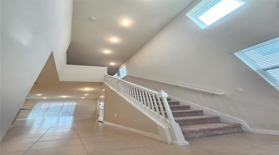 Davenport, Florida 33897, 6 Bedroom Bedrooms, ,4 Bathroombathrooms,Residential,For Sale,Lilac,0,Mfro6448589