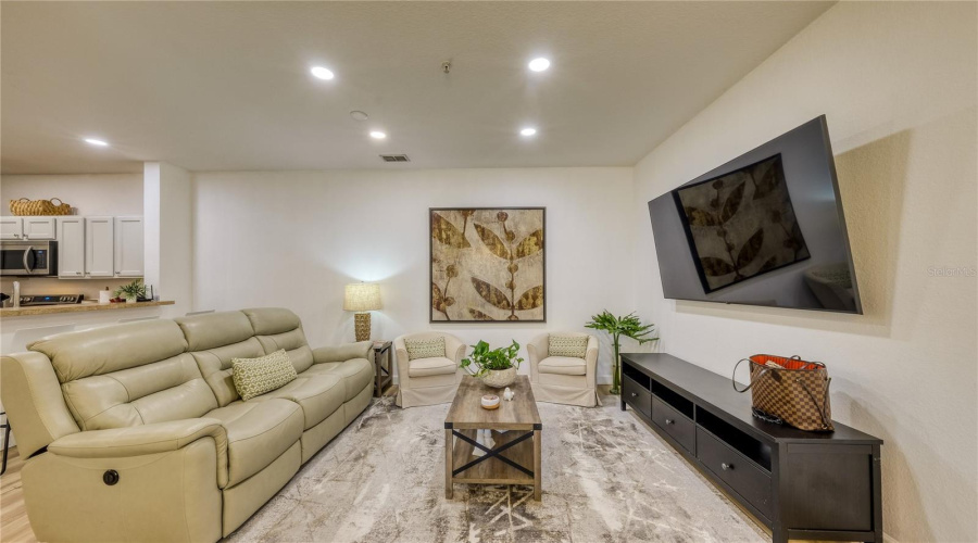 Kissimmee, Florida 34747, 3 Bedroom Bedrooms, ,2 Bathroombathrooms,Residential,For Sale,Feltrim Pl,0,Mfrs5159210