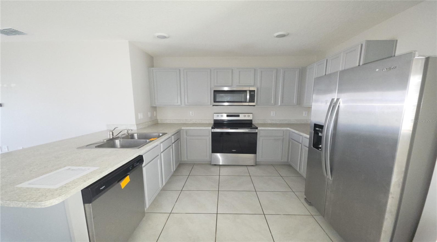 Davenport, Florida 33837, 3 Bedroom Bedrooms, ,2 Bathroombathrooms,Residential,For Sale,Chinoy,0,Mfrs5159287