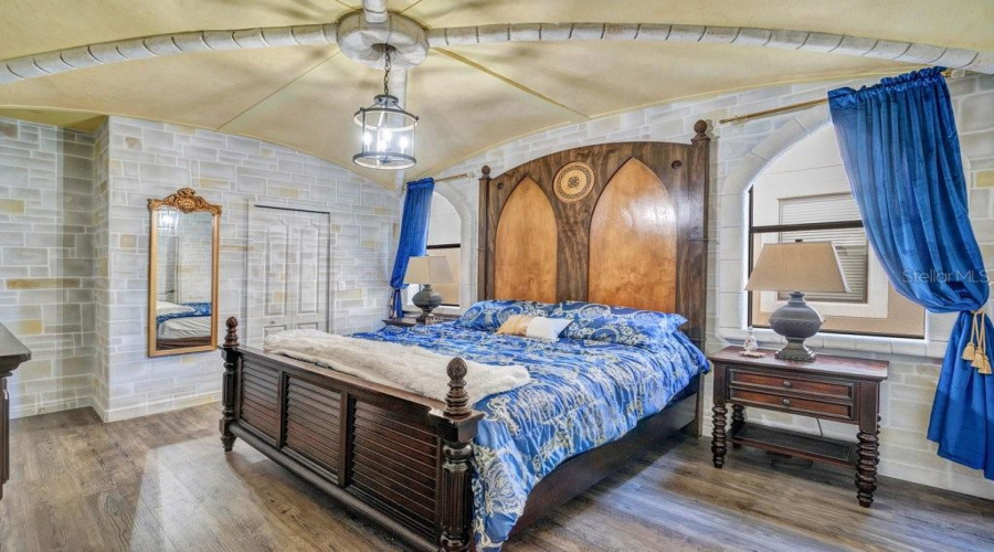 Davenport, Florida 33896, 8 Bedroom Bedrooms, ,5 Bathroombathrooms,Residential,For Sale,Thunderbird,0,Mfro6448695