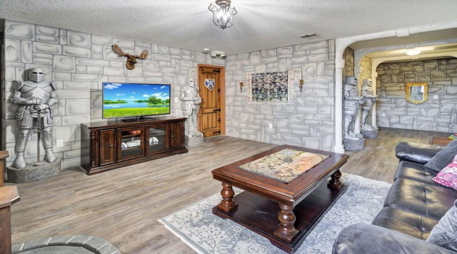 Davenport, Florida 33896, 8 Bedroom Bedrooms, ,5 Bathroombathrooms,Residential,For Sale,Thunderbird,0,Mfro6448695