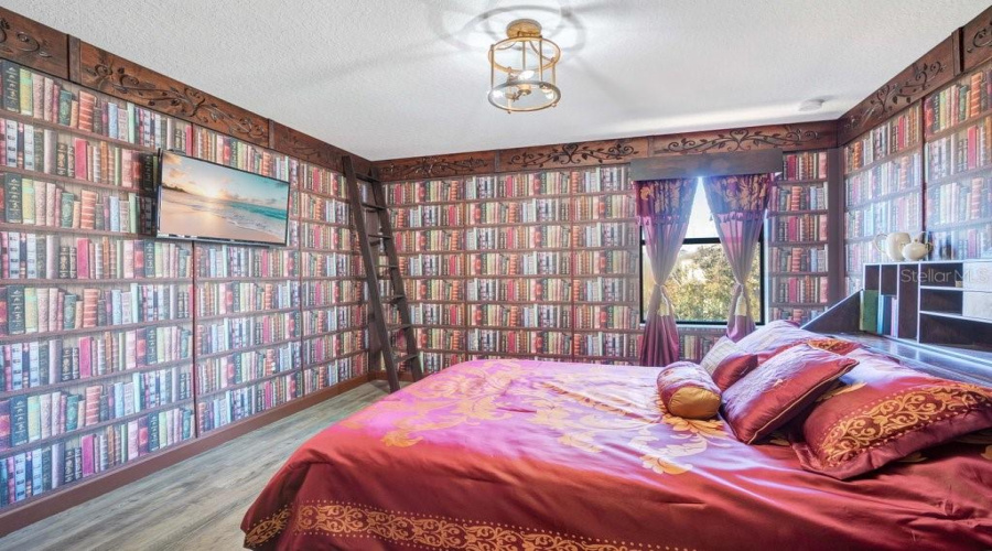 Davenport, Florida 33896, 8 Bedroom Bedrooms, ,5 Bathroombathrooms,Residential,For Sale,Thunderbird,0,Mfro6448695