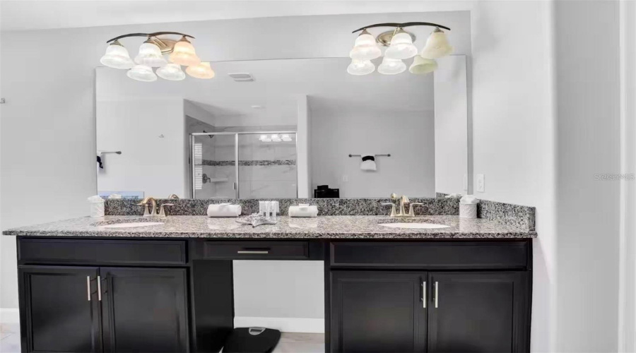 Davenport, Florida 33837, 6 Bedroom Bedrooms, ,5 Bathroombathrooms,Residential,For Sale,Solterra,0,Mfro6448631