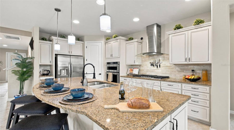 Davenport, Florida 33896, 3 Bedroom Bedrooms, ,3 Bathroombathrooms,Residential,For Sale,Pontevedra Rd,0,Mfrs5159300