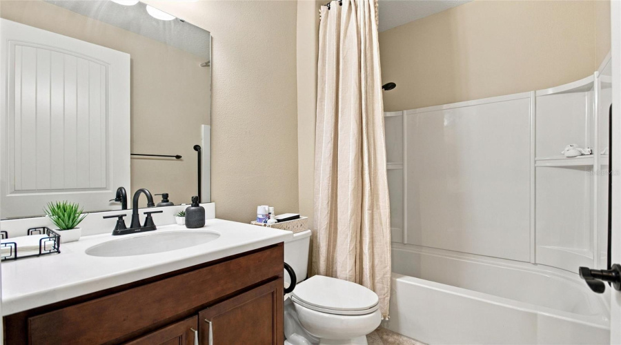 Davenport, Florida 33896, 3 Bedroom Bedrooms, ,3 Bathroombathrooms,Residential,For Sale,Pontevedra Rd,0,Mfrs5159300