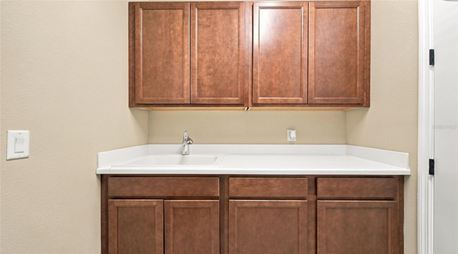 Davenport, Florida 33896, 3 Bedroom Bedrooms, ,3 Bathroombathrooms,Residential,For Sale,Pontevedra Rd,0,Mfrs5159300