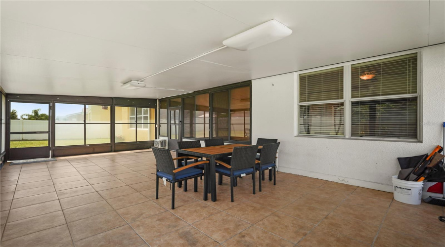 Kissimmee, Florida 34746, 4 Bedroom Bedrooms, ,3 Bathroombathrooms,Residential,For Sale,Golden Knot,0,Mfrs5154671
