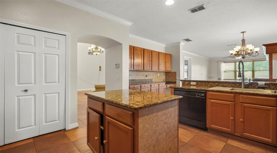 Kissimmee, Florida 34746, 4 Bedroom Bedrooms, ,3 Bathroombathrooms,Residential,For Sale,Golden Knot,0,Mfrs5154671