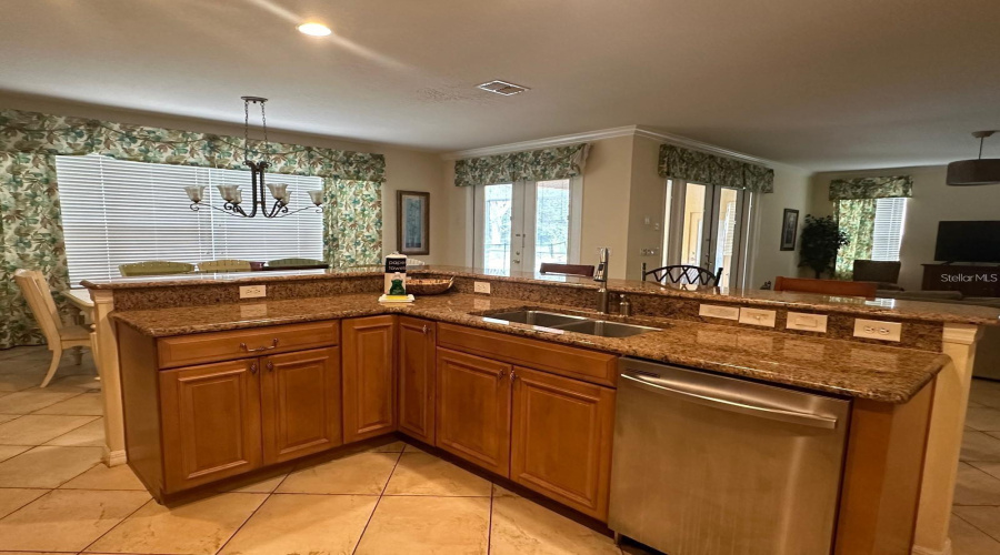 Kissimmee, Florida 34746, 6 Bedroom Bedrooms, ,5 Bathroombathrooms,Residential,For Sale,Stella,0,Mfrs5158647