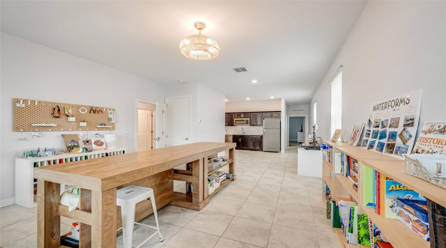 Kissimmee, Florida 34746, 5 Bedroom Bedrooms, ,3 Bathroombathrooms,Residential,For Sale,Crescent Moon,0,Mfro6434813