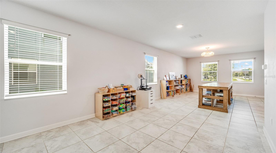 Kissimmee, Florida 34746, 5 Bedroom Bedrooms, ,3 Bathroombathrooms,Residential,For Sale,Crescent Moon,0,Mfro6434813