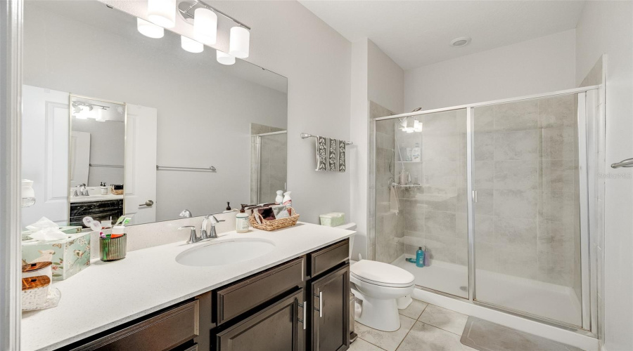 Multi-Gen Suite Full Bathroom