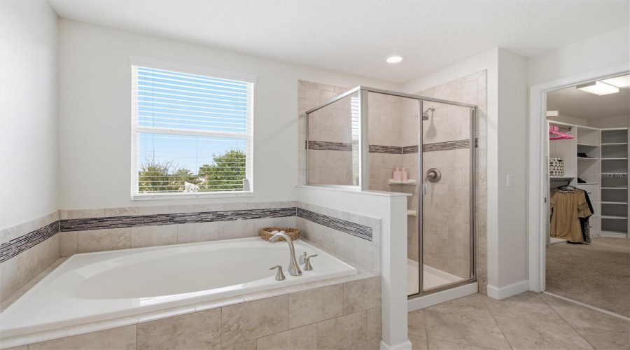 Davenport, Florida 33896, 4 Bedroom Bedrooms, ,2 Bathroombathrooms,Residential,For Sale,Pro Shop Ct,0,Mfrs5159164