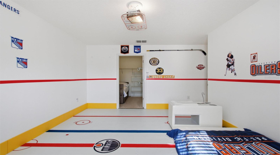 Davenport, Florida 33896, 4 Bedroom Bedrooms, ,2 Bathroombathrooms,Residential,For Sale,Pro Shop Ct,0,Mfrs5159164