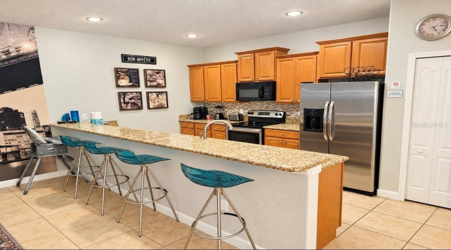 Kissimmee, Florida 34747, 4 Bedroom Bedrooms, ,3 Bathroombathrooms,Residential,For Sale,Bismarck Palm Rd,0,Mfro6449007
