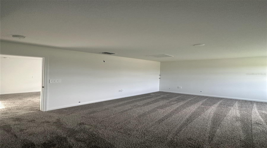 Davenport, Florida 33837, 4 Bedroom Bedrooms, ,2 Bathroombathrooms,Residential,For Sale,Daring,0,Mfrs5159311