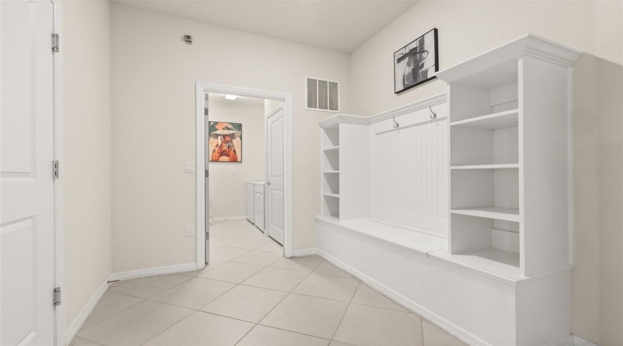 Davenport, Florida 33897, 8 Bedroom Bedrooms, ,5 Bathroombathrooms,Residential,For Sale,Kaipo,0,Mfrs5158564