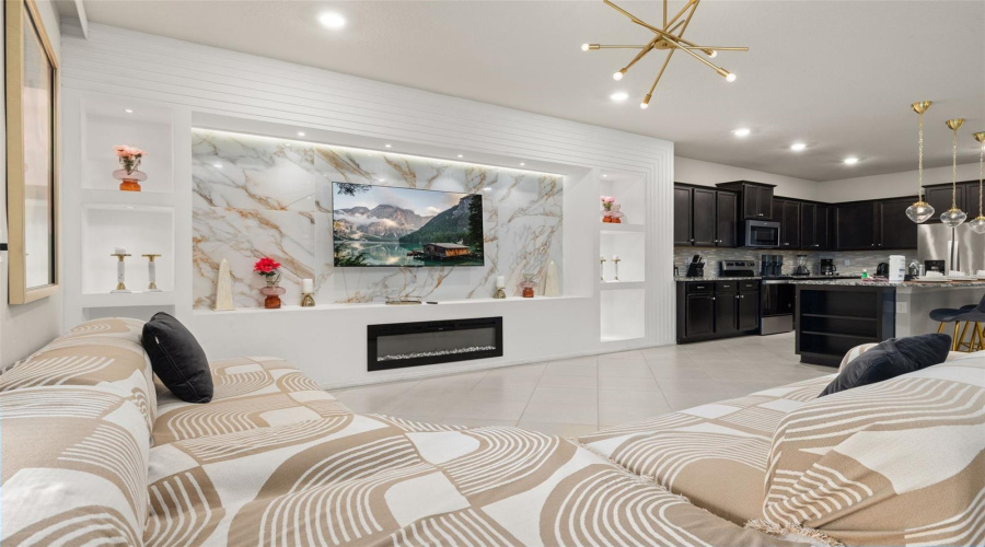 Davenport, Florida 33897, 8 Bedroom Bedrooms, ,5 Bathroombathrooms,Residential,For Sale,Kaipo,0,Mfrs5158564