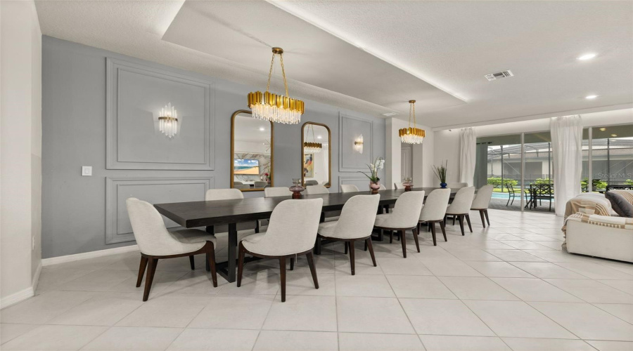 Davenport, Florida 33897, 8 Bedroom Bedrooms, ,5 Bathroombathrooms,Residential,For Sale,Kaipo,0,Mfrs5158564