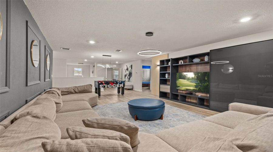 Davenport, Florida 33897, 8 Bedroom Bedrooms, ,5 Bathroombathrooms,Residential,For Sale,Kaipo,0,Mfrs5158564