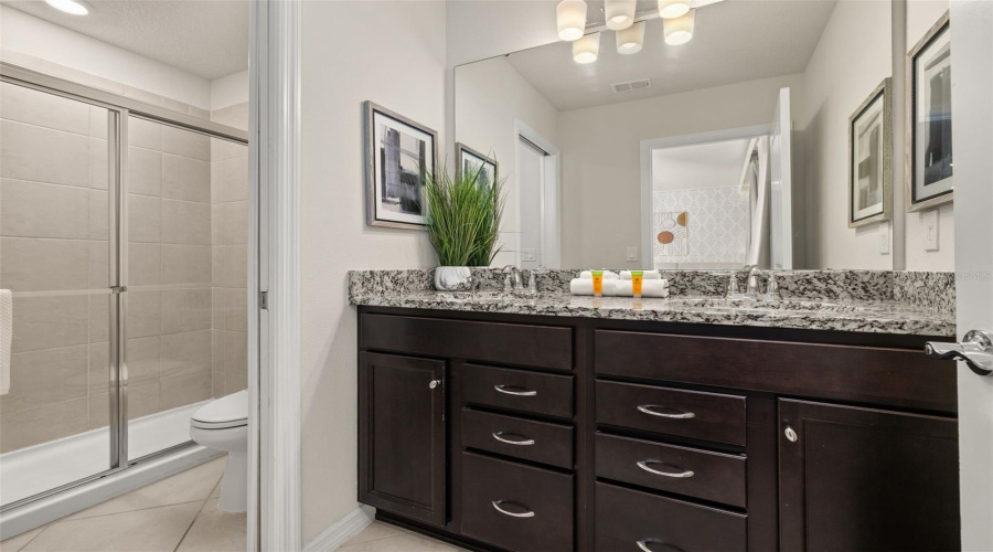 Davenport, Florida 33897, 8 Bedroom Bedrooms, ,5 Bathroombathrooms,Residential,For Sale,Kaipo,0,Mfrs5158564