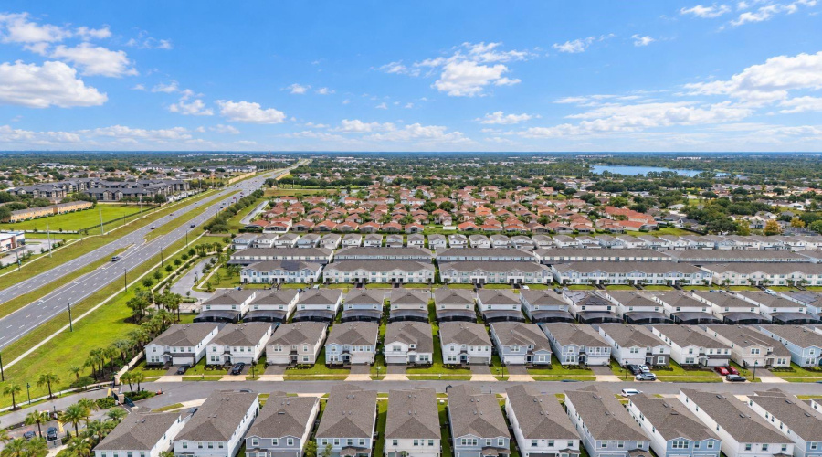 Davenport, Florida 33897, 8 Bedroom Bedrooms, ,5 Bathroombathrooms,Residential,For Sale,Kaipo,0,Mfrs5158564
