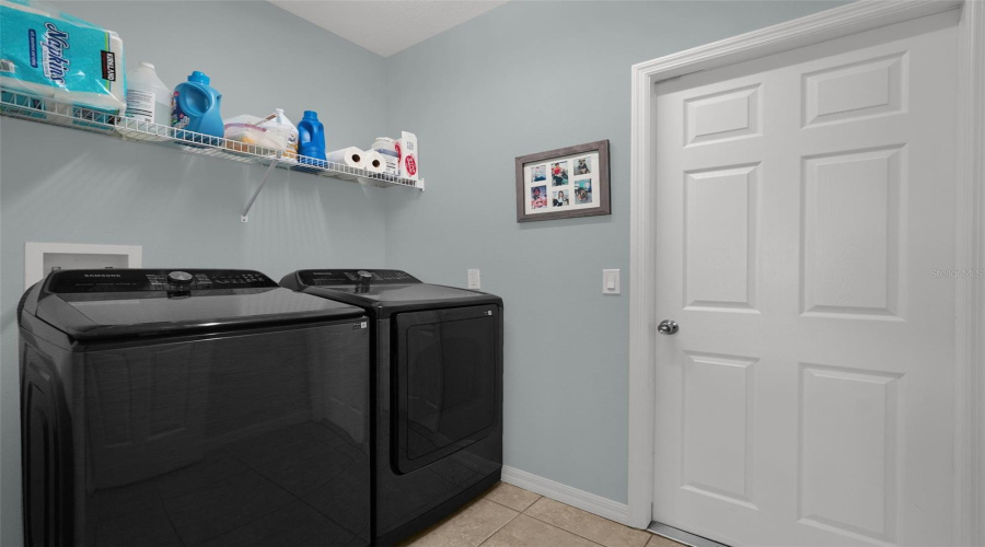 Kissimmee, Florida 34746, 3 Bedroom Bedrooms, ,2 Bathroombathrooms,Residential,For Sale,Sail Harbor,0,Mfrs5156963