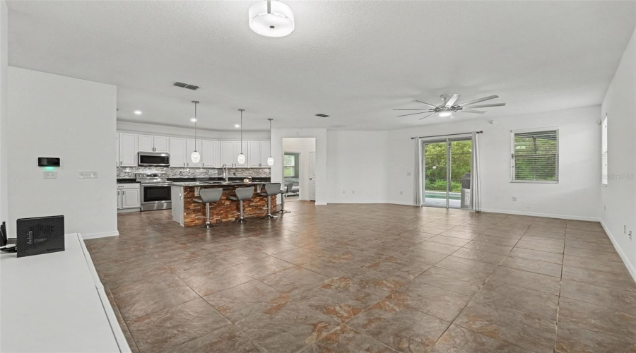 Kissimmee, Florida 34746, 4 Bedroom Bedrooms, ,2 Bathroombathrooms,Residential,For Sale,Boating,0,Mfrtb8540714