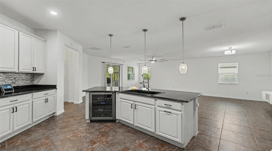 Kissimmee, Florida 34746, 4 Bedroom Bedrooms, ,2 Bathroombathrooms,Residential,For Sale,Boating,0,Mfrtb8540714